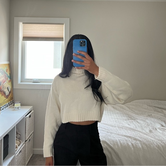 Aritzia Wilfred Free Harper Sweater - Picture 2 of 7